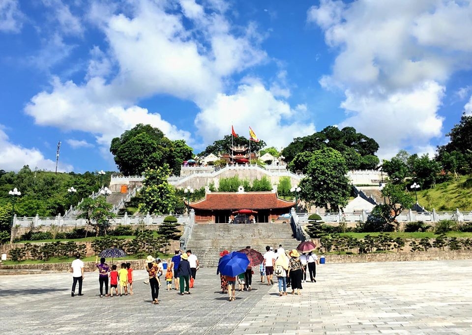 Kinh nghiệm du lịch tại đền Cửa Ông Quảng Ninh